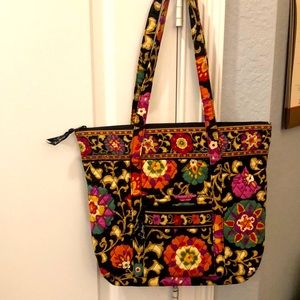 Pretty Vera Bradley Tote